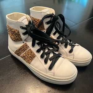 Pre-Owned Amiri High-tops: White, leopard print with black laces, Italian 39